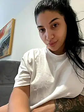 Snapshot of Samira30 chatting on September 28, 10:22 am Samira30 online show from September 28, 10:22 am