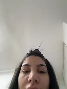 Snapshot of Samira30 chatting on February 9, 10:13 am Samira30 online show from February 9, 10:13 am