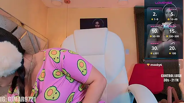 Snapshot of marcela_Davila chatting on February 18, 4:21 am marcela Davila online show from February 18, 4:21 am