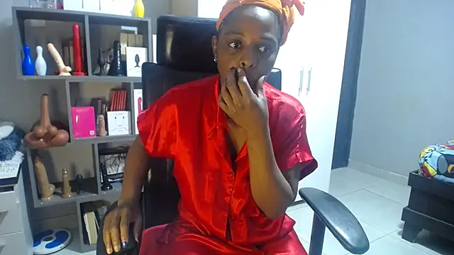 Snapshot of Shaniko89 chatting on September 28, 12:28 am Shaniko89 online show from September 28, 12:28 am