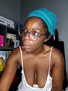 Shaniko89 online show from March 2, 6:03 am