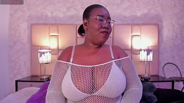 Darnellqueen online show from February 3, 4:04 am