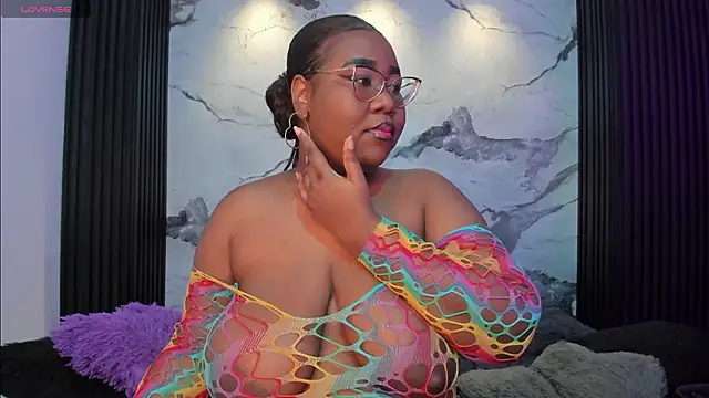 Darnellqueen online show from March 3, 3:35 am