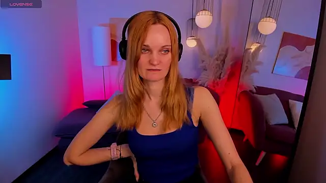 SaraSubtlety online show from March 9, 1:14 pm