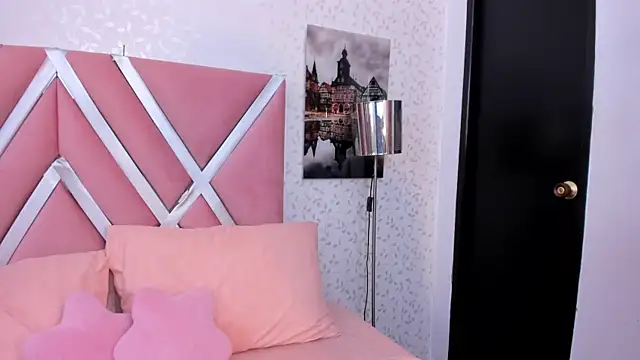 Helenn monroy1 online show from May 31, 3:18 pm