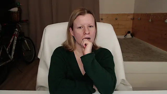 Exponent 5 online show from December 2, 8:39 pm