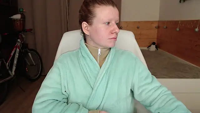 Exponent 5 online show from December 5, 9:44 pm