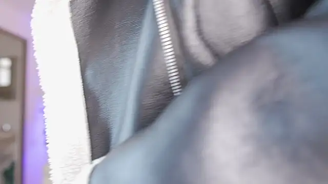 Snapshot of driana_hoffman chatting on November 27, 7:14 pm driana hoffman online show from November 27, 7:14 pm