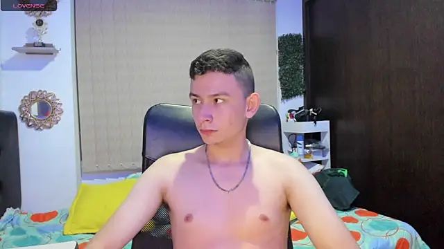 Snapshot of Christ_Miller3 chatting on March 8, 4:01 am Christ Miller3 online show from March 8, 4:01 am