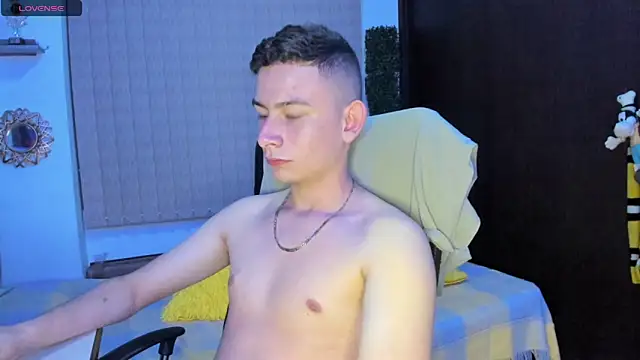 Snapshot of Christ_Miller3 chatting on March 2, 12:53 am Christ Miller3 online show from March 2, 12:53 am