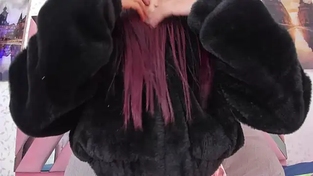 Snapshot of lara_murphy chatting on September 14, 9:31 am lara murphy online show from September 14, 9:31 am