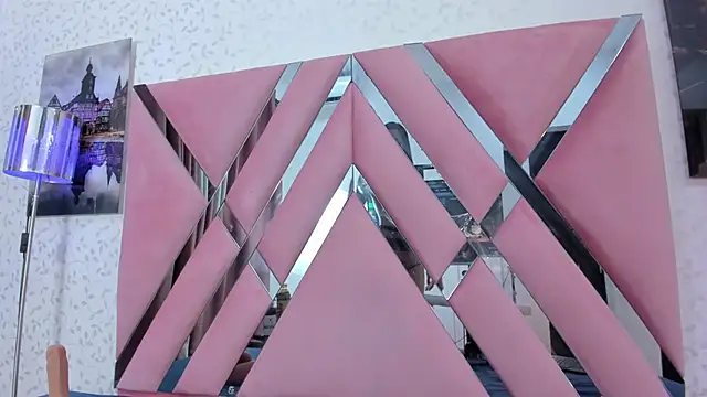 Snapshot of lara_murphy chatting on September 17, 7:38 pm lara murphy online show from September 17, 7:38 pm