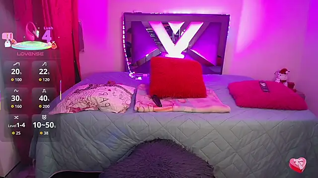 Miley Walker1 online show from February 11, 10:37 am