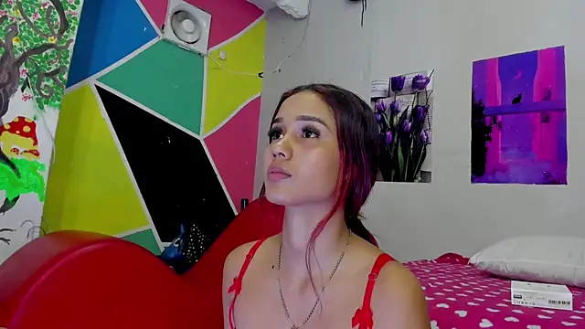 MarianaManzur online show from March 1, 8:21 pm