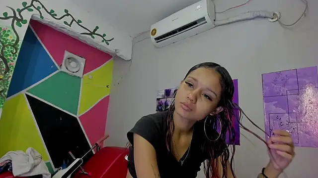 MarianaManzur online show from March 11, 1:45 pm
