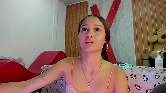 MarianaManzur online show from March 21, 7:40 pm