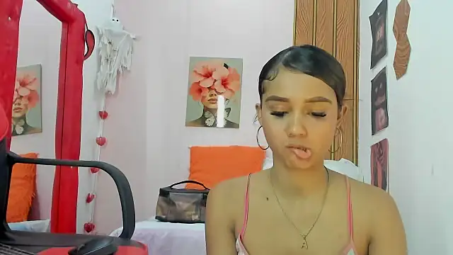 MarianaManzur online show from June 1, 4:06 pm