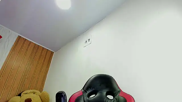 MarianaManzur online show from March 22, 7:26 pm