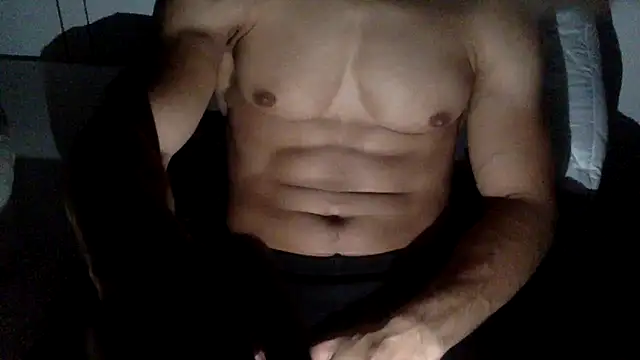 Snapshot of dennisnl93 chatting on October 17, 12:14 am dennisnl93 online show from October 17, 12:14 am