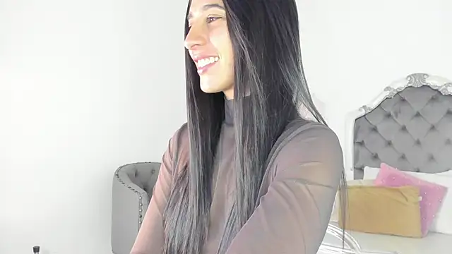 Snapshot of Valentina_Ross_ chatting on July 1, 12:05 pm Valentina Ross online show from July 1, 12:05 pm