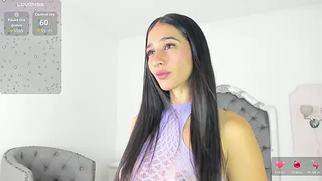 Snapshot of Valentina_Ross_ chatting on July 10, 12:38 pm Valentina Ross online show from July 10, 12:38 pm