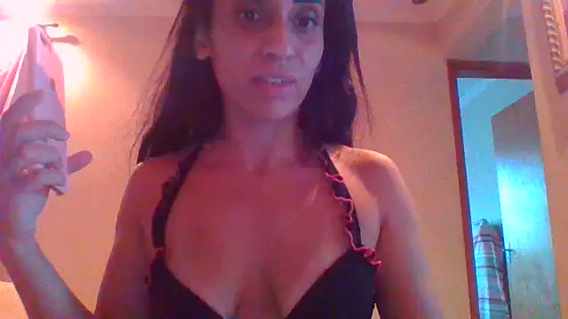 Snapshot of jessy905 chatting on March 4, 9:32 pm jessy905 online show from March 4, 9:32 pm