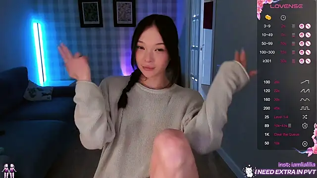 lialiliaa online show from February 16, 12:37 pm