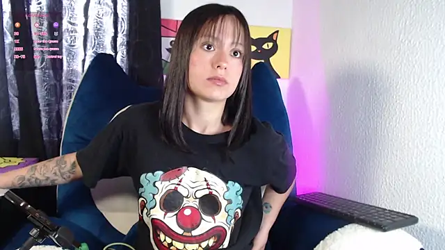 it l online show from April 10, 3:19 pm