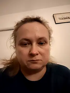 Snapshot of She-devilx chatting on October 22, 10:30 pm She-devilx online show from October 22, 10:30 pm