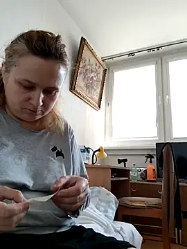 Snapshot of She-devilx chatting on November 4, 11:25 am She-devilx online show from November 4, 11:25 am