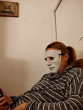 She-devilx online show from October 15, 8:50 pm