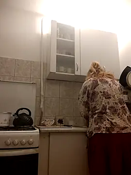 Snapshot of She-devilx chatting on December 3, 1:17 am She-devilx online show from December 3, 1:17 am