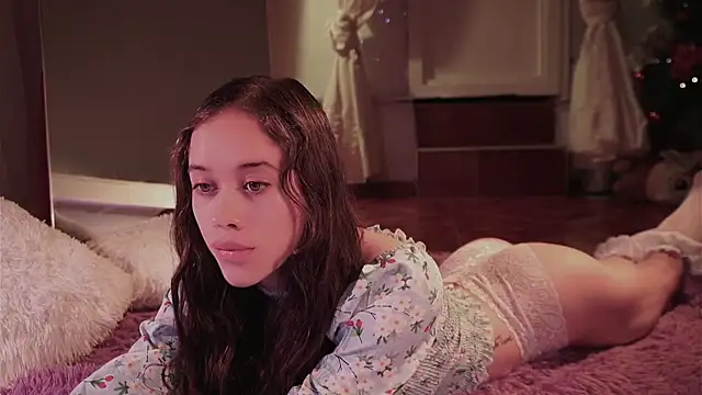  Avriles  online show from January 10, 12:50 am