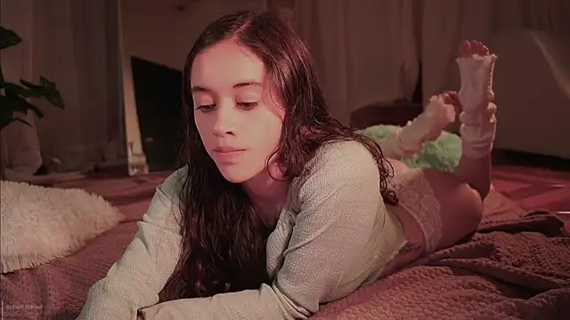  Avriles  online show from March 17, 12:35 am