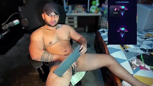 Snapshot of Imperion_king chatting on May 31, 10:43 pm Imperion king online show from May 31, 10:43 pm