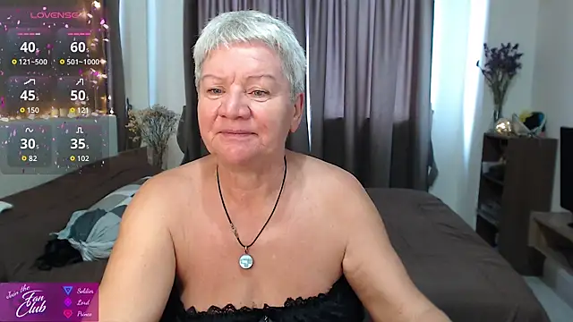 roxana brooks online show from May 14, 3:03 am