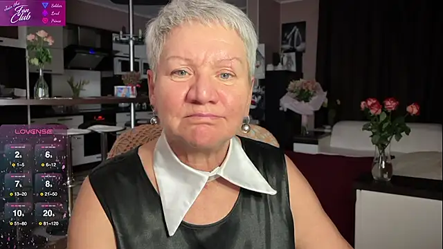 Snapshot of roxana_brooks chatting on February 20, 5:30 pm roxana brooks online show from February 20, 5:30 pm