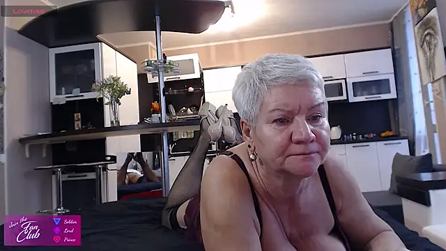 roxana brooks online show from March 24, 5:07 am