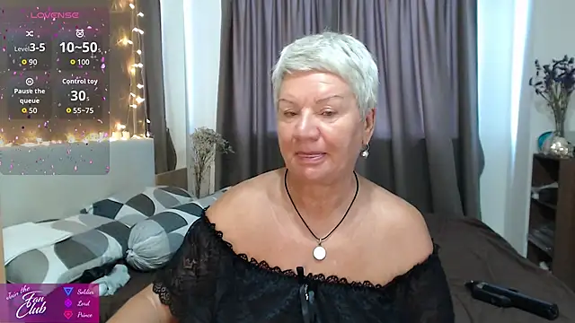 roxana brooks online show from June 3, 12:44 am