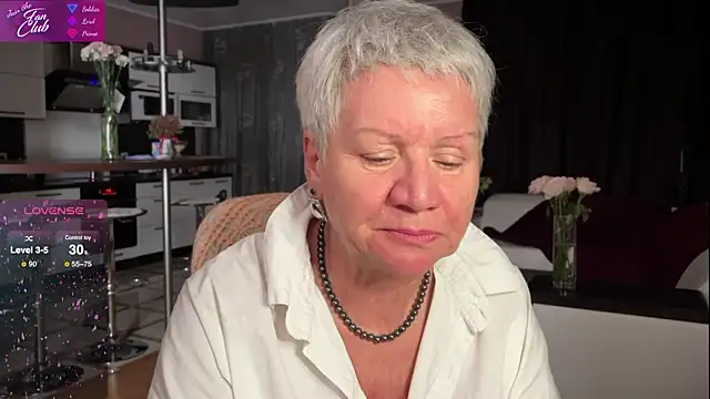 Snapshot of roxana_brooks chatting on March 14, 5:46 pm roxana brooks online show from March 14, 5:46 pm