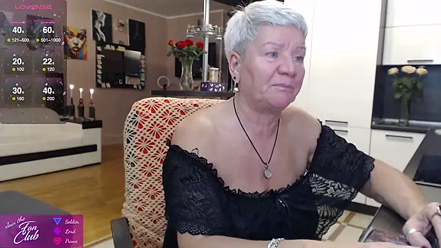 Snapshot of roxana_brooks chatting on October 9, 7:03 pm roxana brooks online show from October 9, 7:03 pm