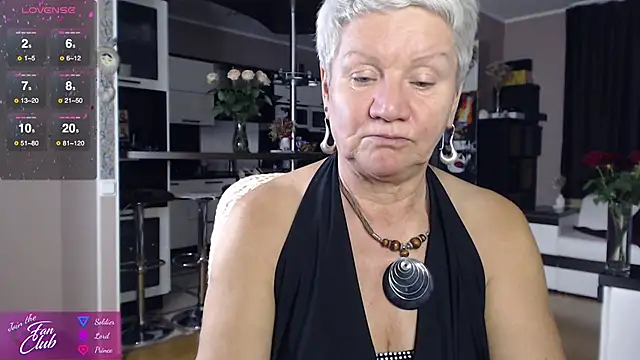 Snapshot of roxana_brooks chatting on October 2, 6:11 pm roxana brooks online show from October 2, 6:11 pm
