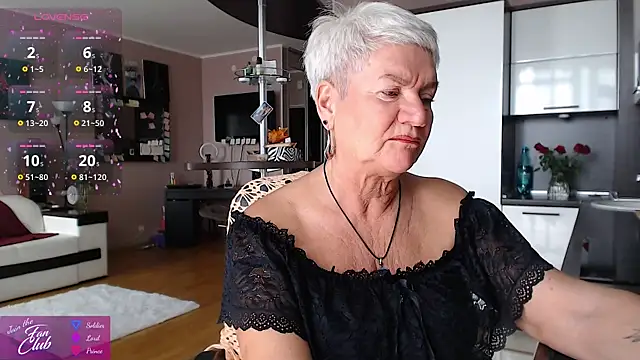 roxana brooks online show from July 10, 8:25 am