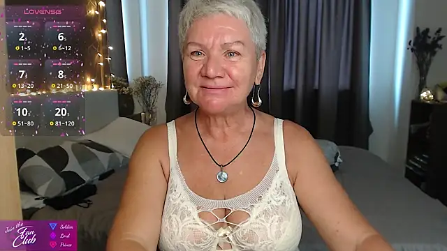 roxana brooks online show from May 12, 2:52 am