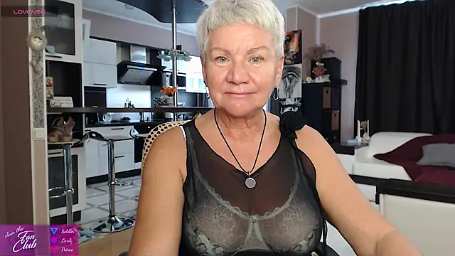 roxana brooks online show from June 17, 8:25 am