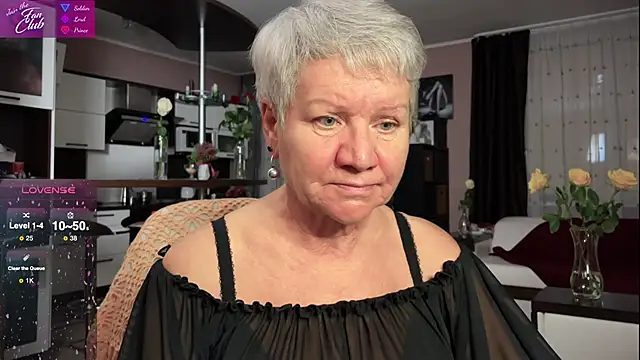 Snapshot of roxana_brooks chatting on February 11, 3:51 pm roxana brooks online show from February 11, 3:51 pm