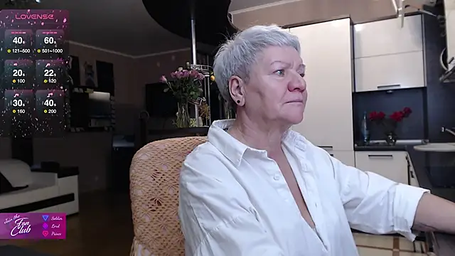 roxana brooks online show from November 16, 2:11 pm