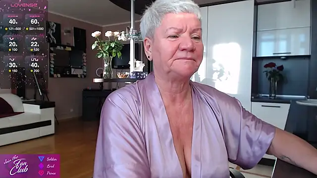 Snapshot of roxana_brooks chatting on October 8, 5:53 am roxana brooks online show from October 8, 5:53 am