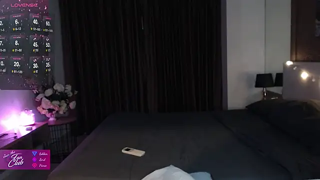 roxana brooks online show from January 17, 2:53 pm