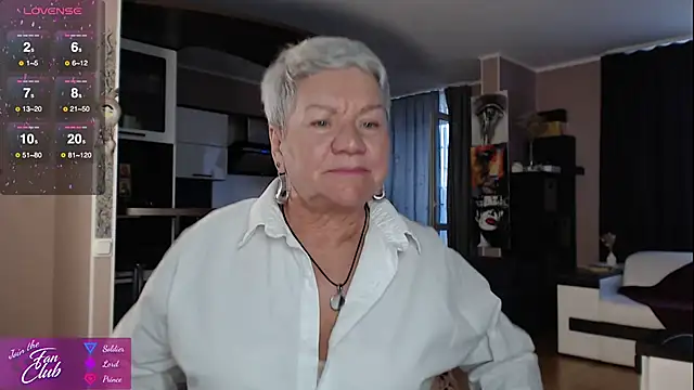 Snapshot of roxana_brooks chatting on September 23, 2:46 pm roxana brooks online show from September 23, 2:46 pm